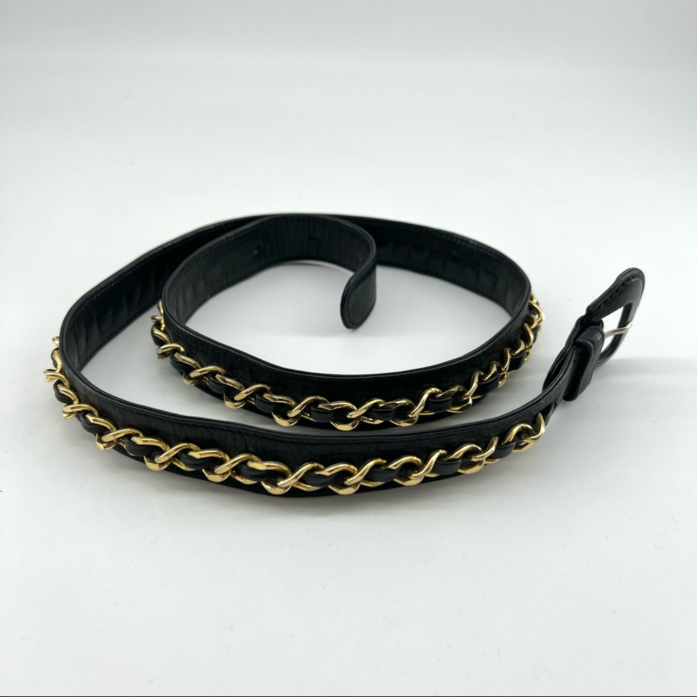✈️sold✈️Chanel Black Gold Bag Bum bag Belt - Picture 10 of 16